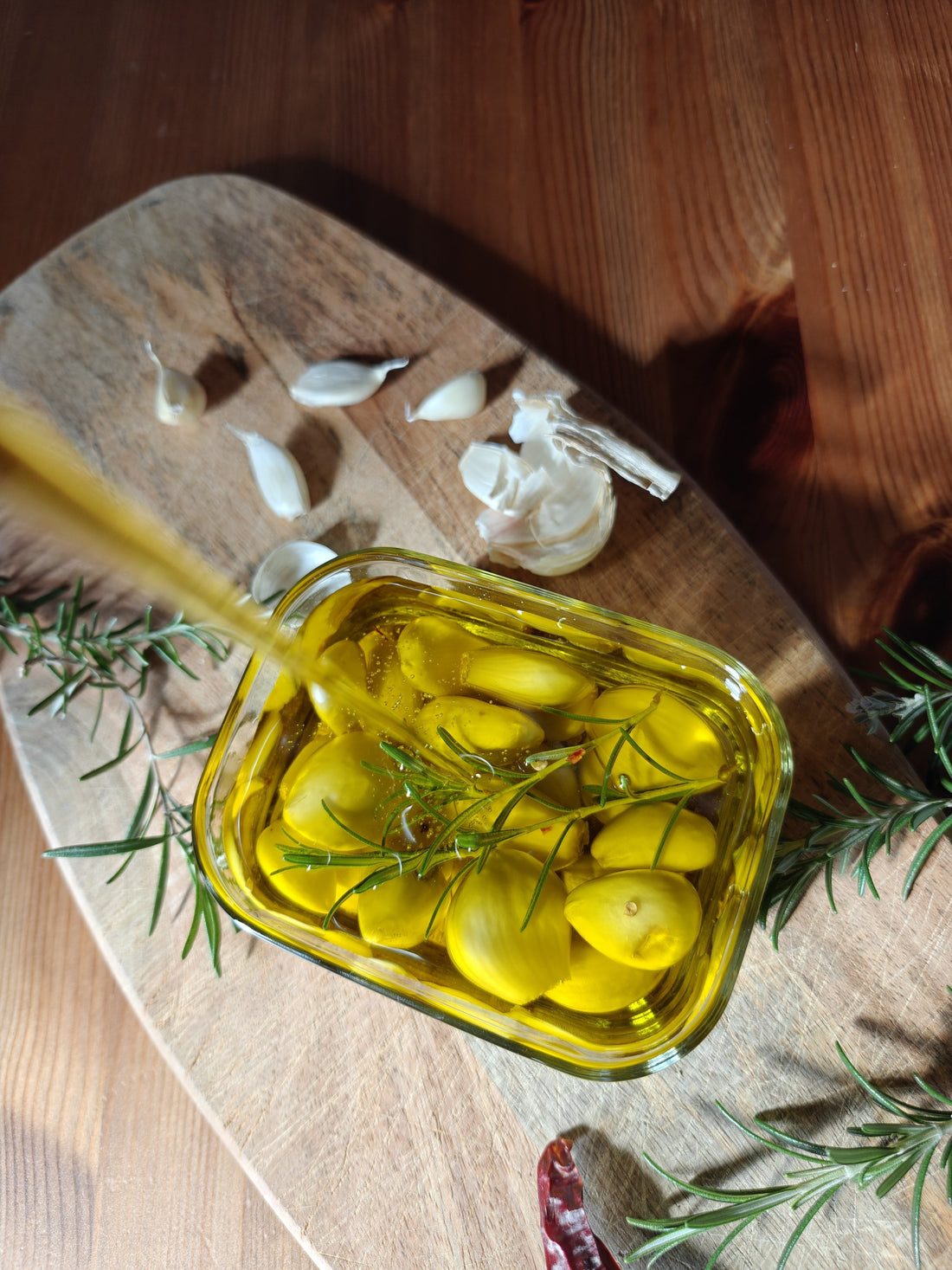Knoblauch-Confit mit Rosmarin – cremig und aromatisch